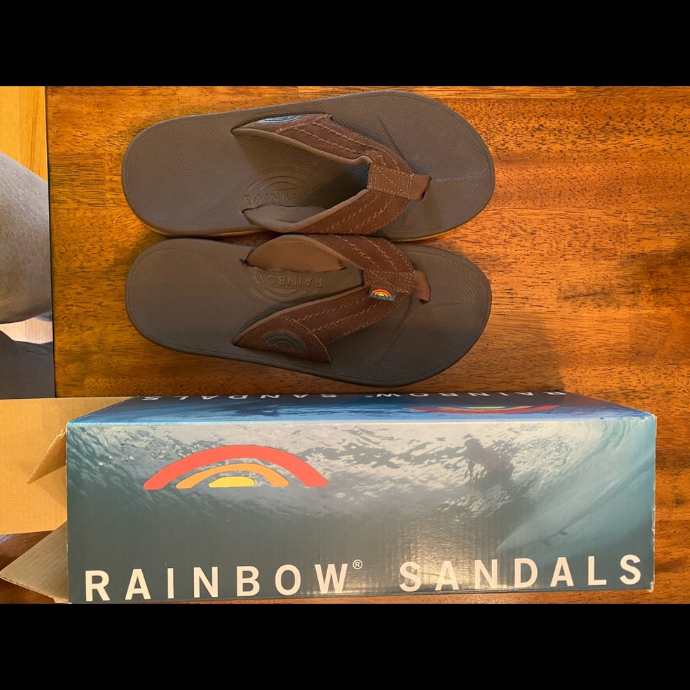 Rainbow men’s size 9 flip flops